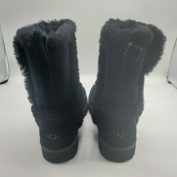 UGG Classic Short Fluff Spill‎ Seam Womens Black Boots 1112500 Size 5 - Picture 4 of 6
